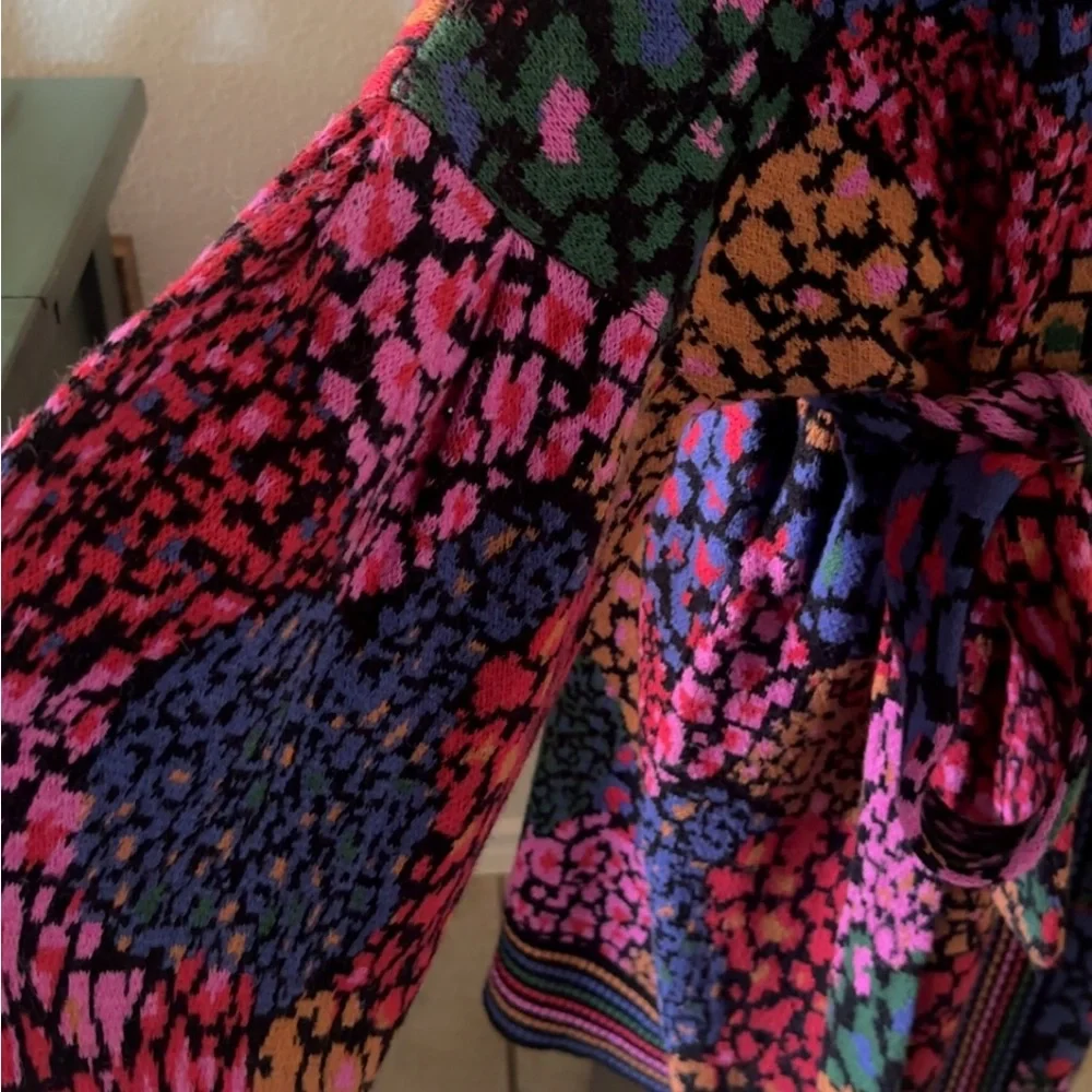FARM Rio Multicolor Patterned Jacket/ sweater - Picture 3 of 6